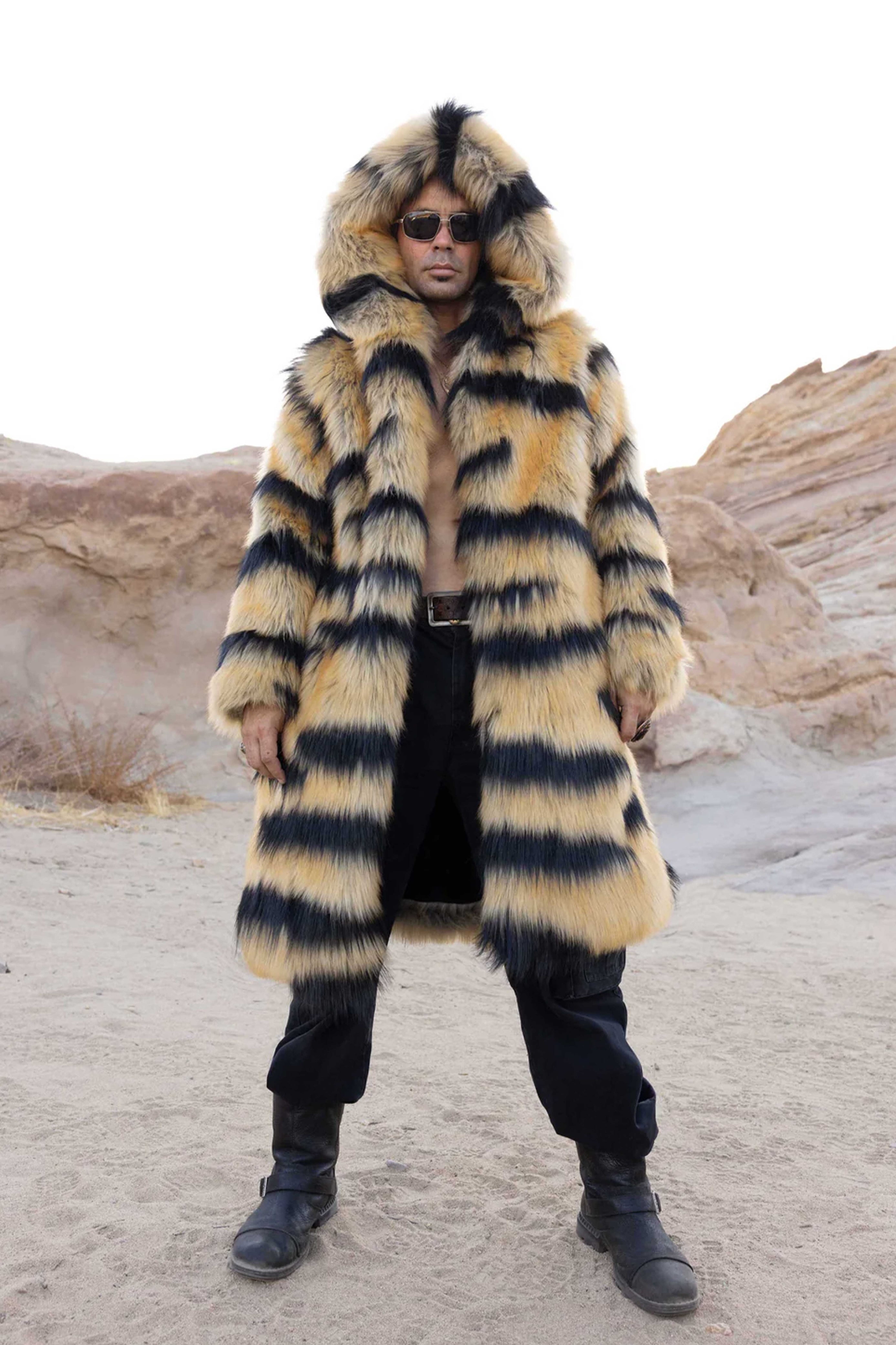 Men's Faux Fur Hooded Playa Coat in 