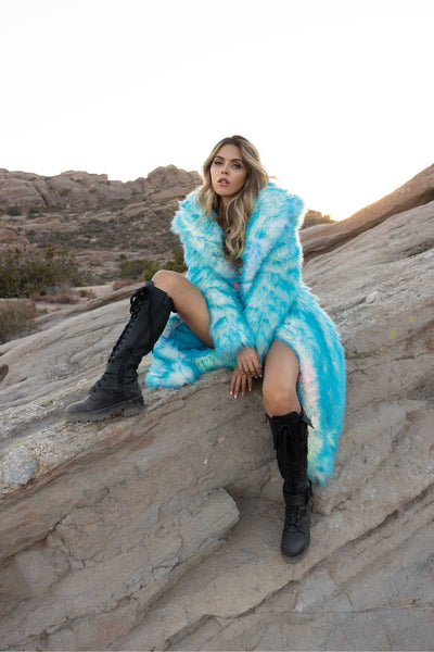 Women's LED Desert Warrior Coat in "Just The Tip-Aqua"