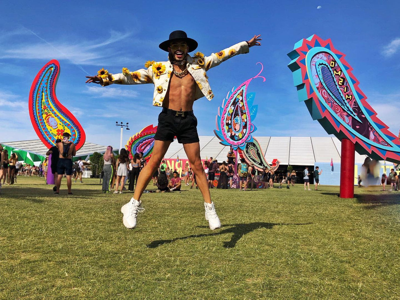 festival chic dress code men Festival Wear for Guys: 2026 Style Guide