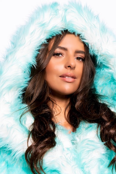 LED-women's-faux-fur-coat -turquoise-white -17