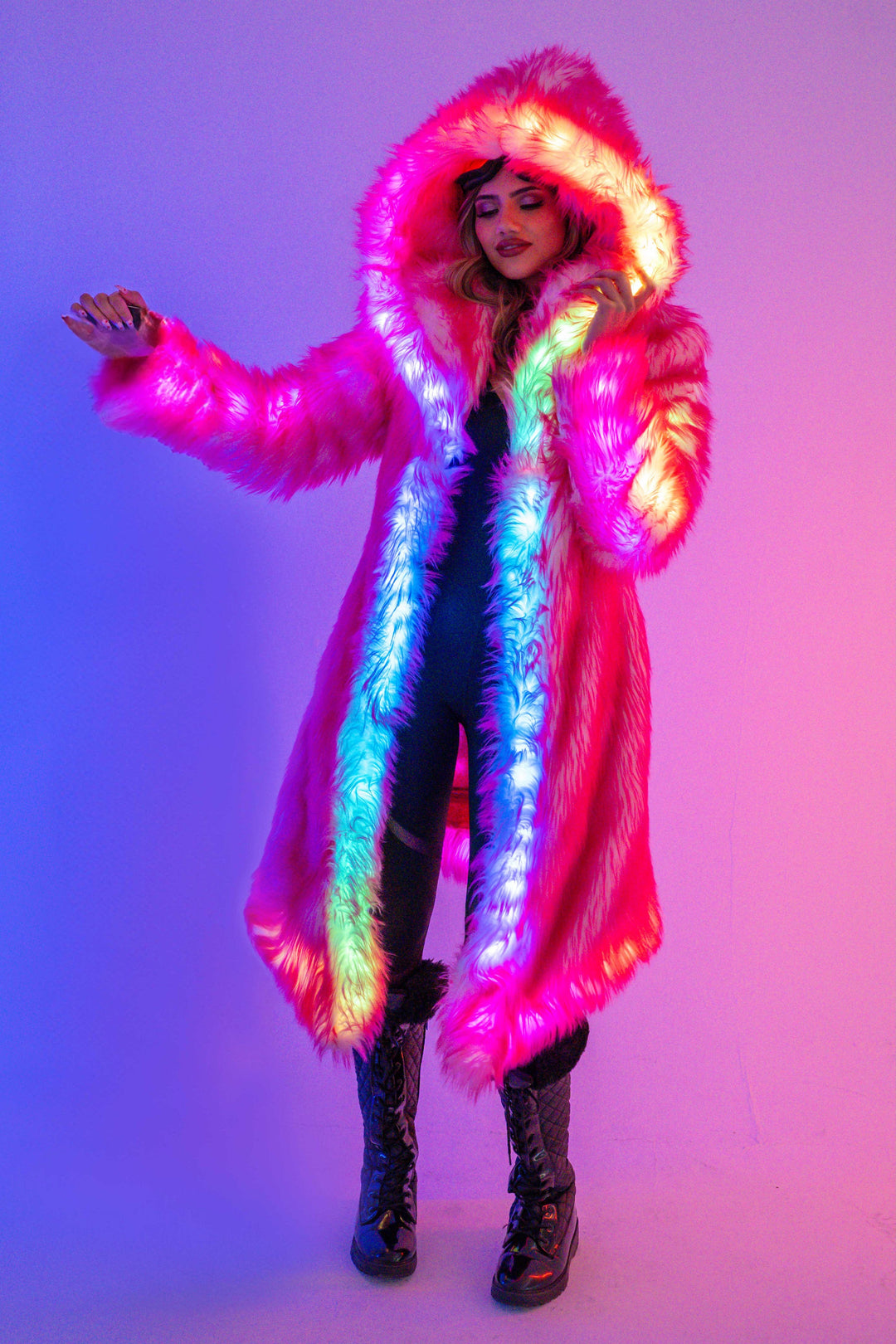 beauty:beast ビックボタンpコート Y2K 90s fruit Women's LED Faux Fur Desert Warrior Coat in 