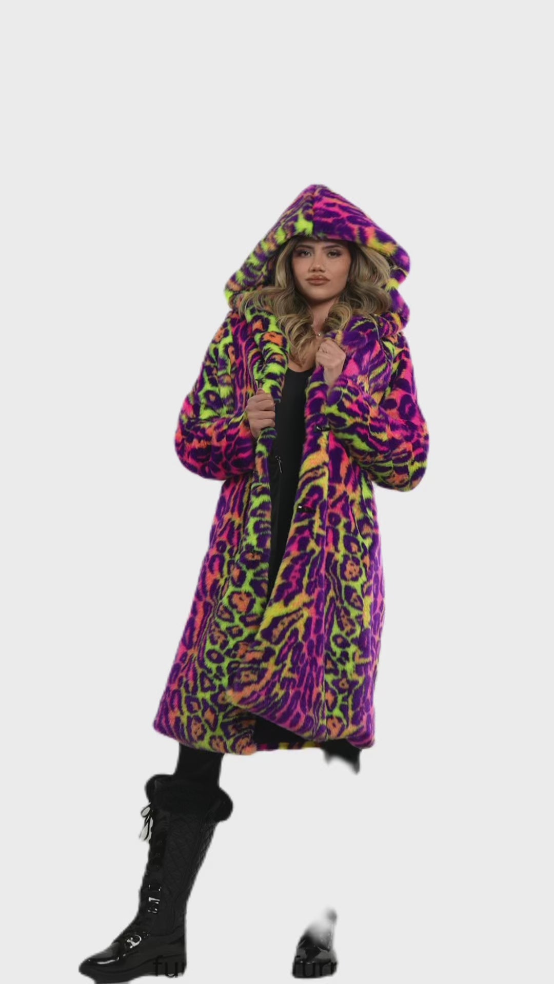 Women's Playa Coat in "Neon Cheetah" IN STOCK