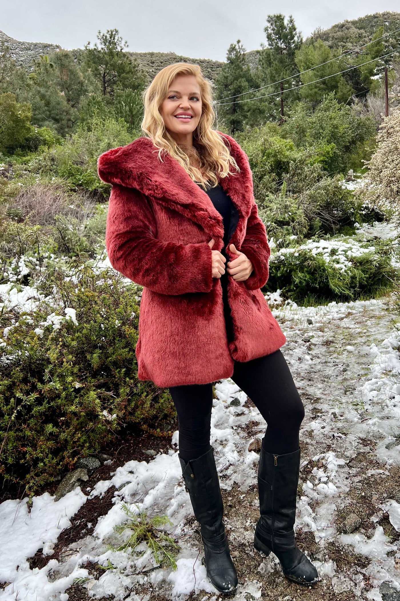 Women's Short Desert Warrior Coat in "Scarlet" Chinchilla