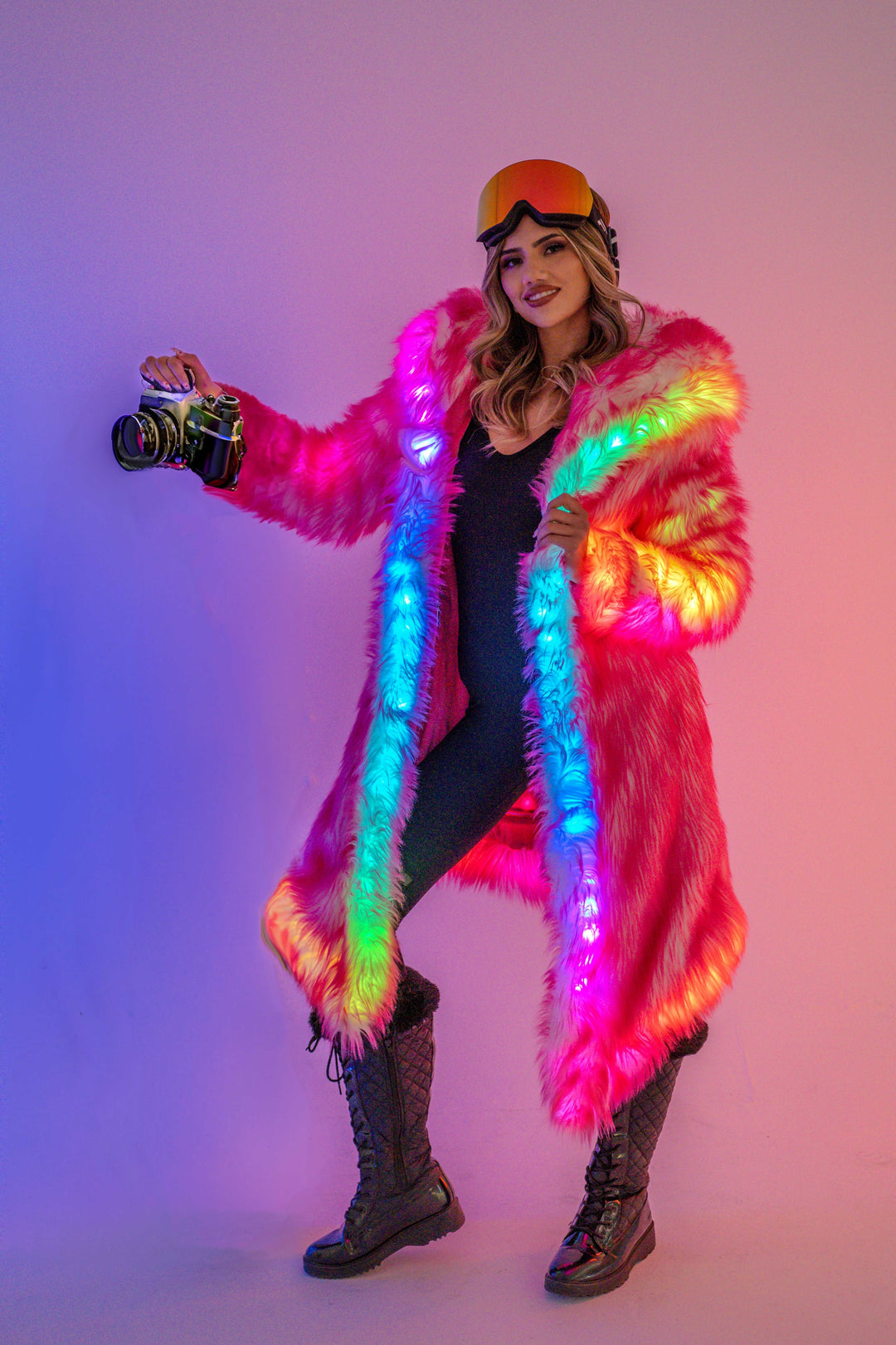 beauty:beast ビックボタンpコート Y2K 90s fruit Women's LED Faux Fur Desert Warrior Coat in 