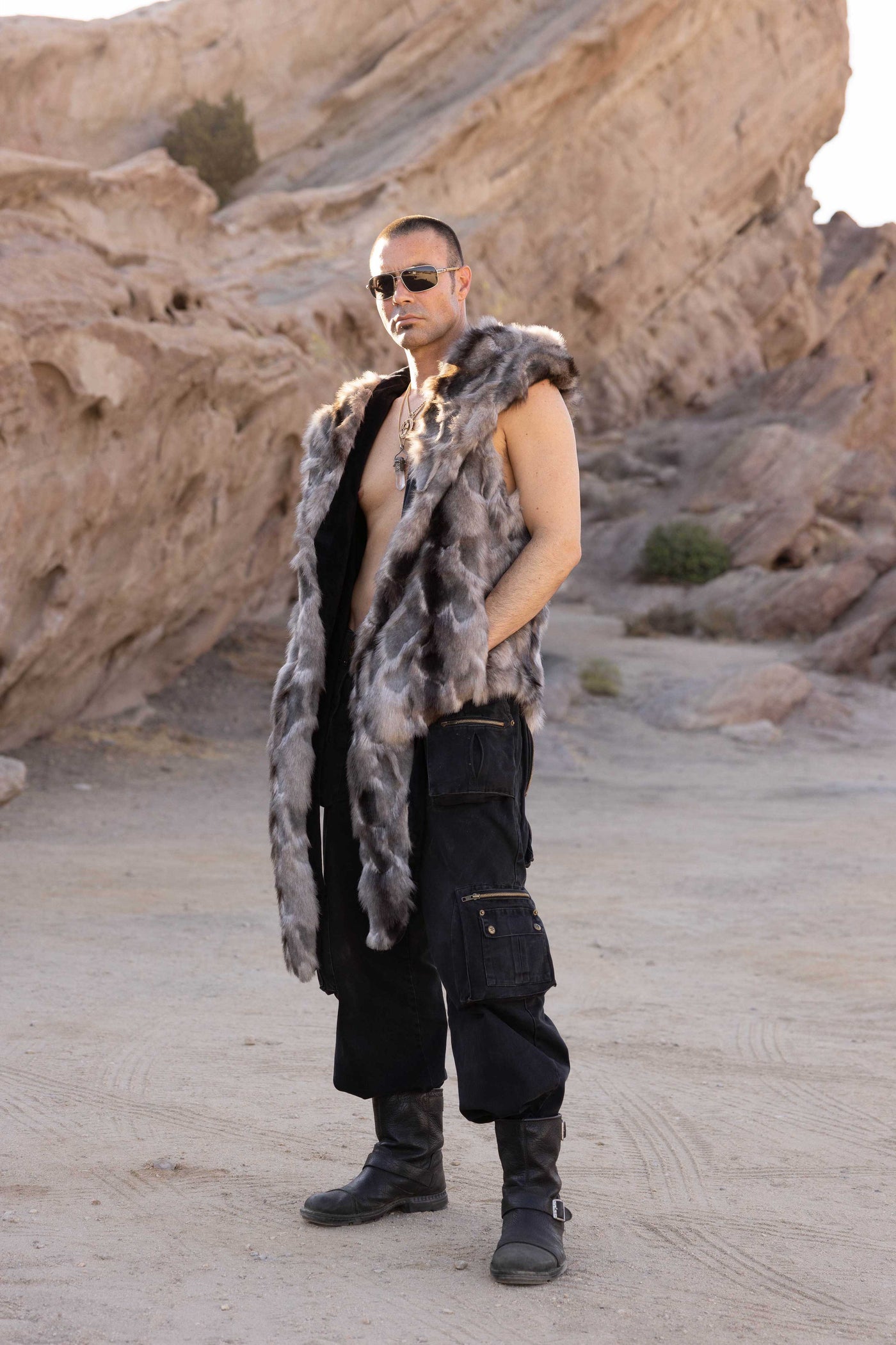Men's Desert Warrior Vest in "Fenrir"