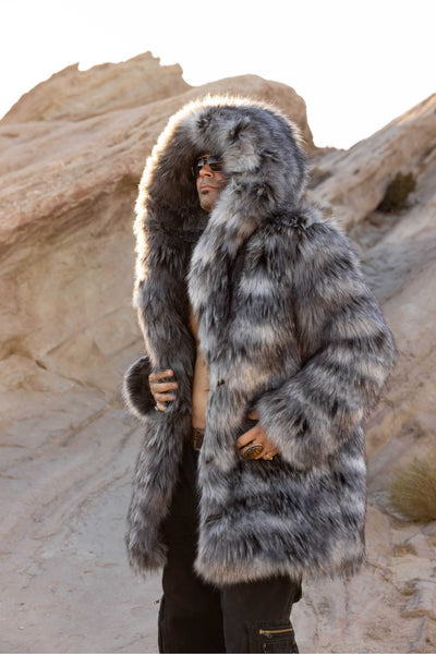 Men's Short Desert Warrior Coat in "Wolverine"
