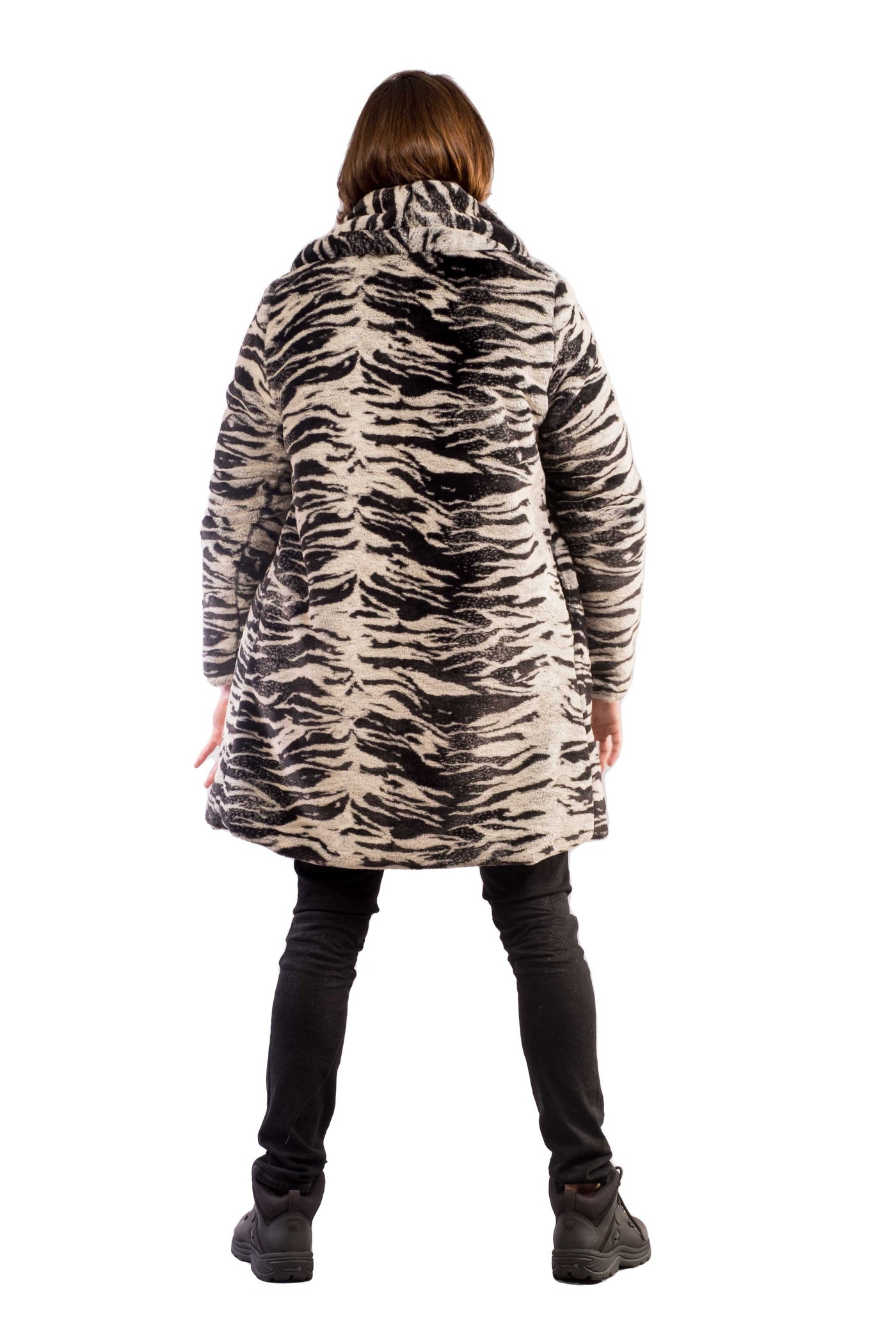 Men's Long Cozy Coat in "Natural Tiger"