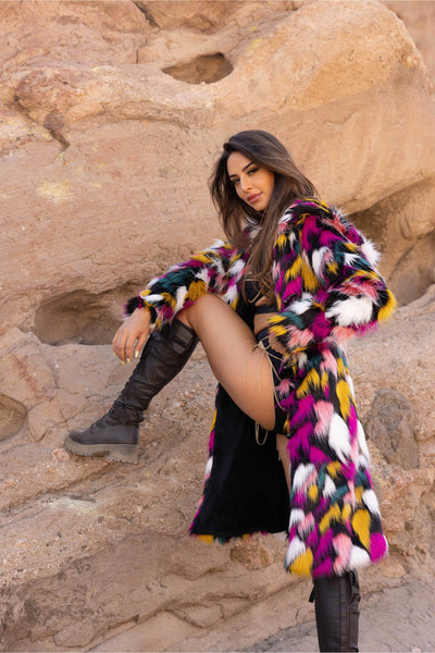 Women's Playa Coat in "Kaleidoscope-majenta-teal-white" STOCK